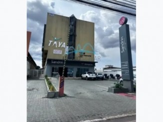 Foto de Imóvel Comercial Loja de 785 m² + 28 Salas Comerciais
