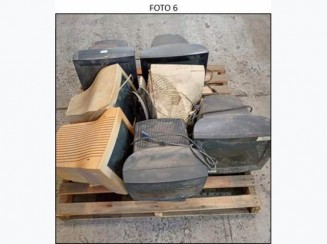 7 Monitores Antigos de 15 Polegadas