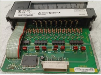 Módulo Entrada Digital Allen Bradley 1746-IB16 SLC 500