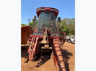 Colhedora de Cana Case IH A-8800 -2015 - Nova Olímpia/MT