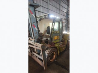 Empilhadeira Clark CP 707
