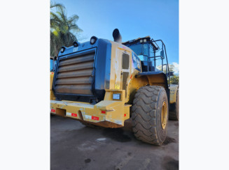 Pá Carregadeira Caterpillar - 2019 - Contagem/MG