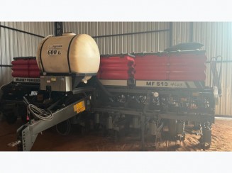 Plantadeira Massey Ferguson MF 513
