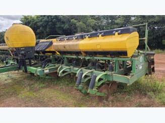 Semeadora John Deere 26 Linhas 2010