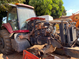 Trator Case IH MX-240/4 - 2001 - Nova Olímpia/MT