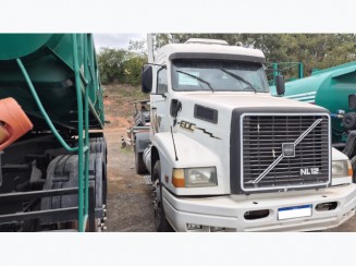 Cavalo Mecânico Volvo NL12 360 4x2 1998