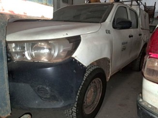 Toyota Hilux CD 4x4 2017 com Capota Operacional