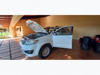 Toyota Hilux SW4 4X2SR 2013