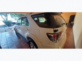 Toyota Hilux SW4 4X2SR 2013