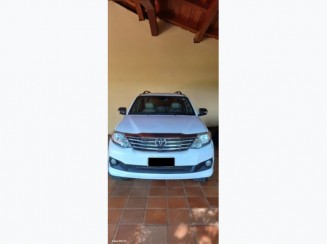 Toyota Hilux SW4 4X2SR 2013