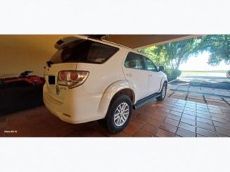 Toyota Hilux SW4 4X2SR 2013