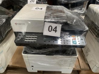 Uma impressora KYOCERA/M2040DN no estado.