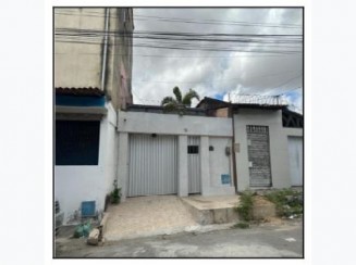 CASA EM FORTALEZA-CE
