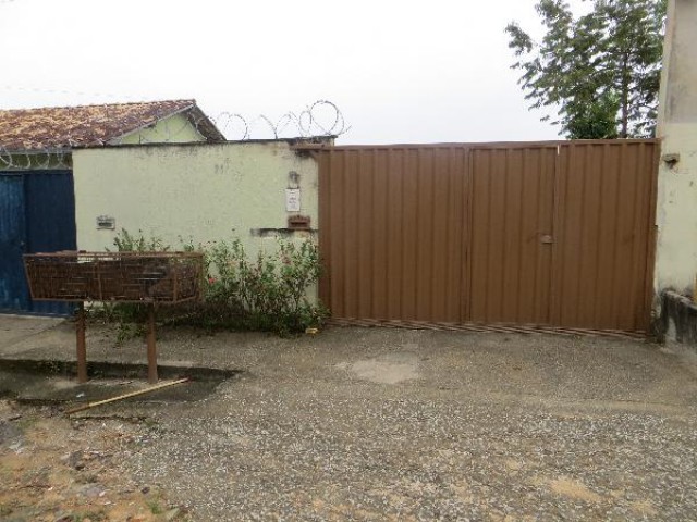 Casa em esmeraldas-mg