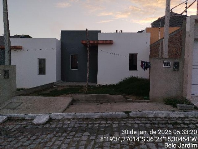 Casa em belo jardim-pe