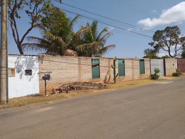 Casa com 4 quartos no Itapoã (foto 2 de 51)