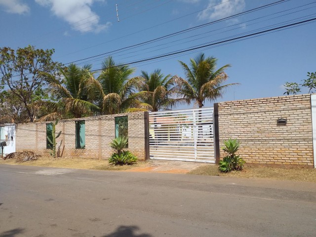 Casa com 4 quartos no Itapoã (foto 3 de 51)