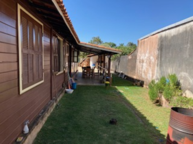 Casa com 4 quartos no Itapoã (foto 29 de 51)