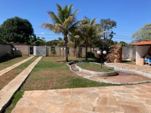 Casa com 4 quartos no Itapoã (foto 35 de 51)