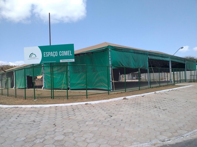 Casa com 4 quartos no Itapoã (foto 37 de 51)