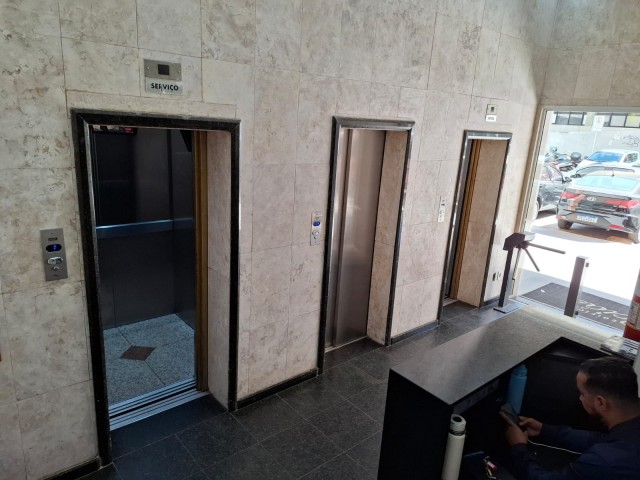 Conjunto n.112 situado no setor comercial sul, quadra 02, b