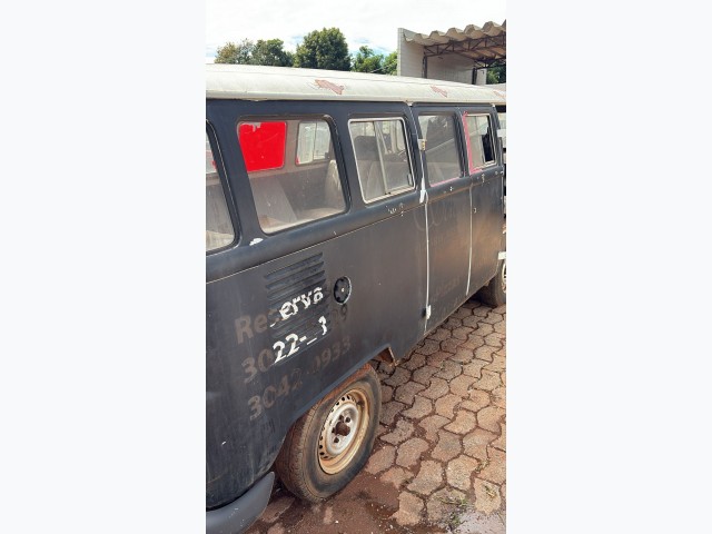 KOMBI