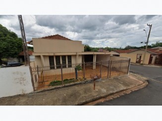 Casa A.T. 1.452 m² - Centro - José Bonifácio/SP