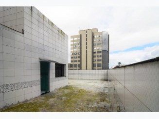 Prédio Comercial com 1.700 m² na Região Central de Santos