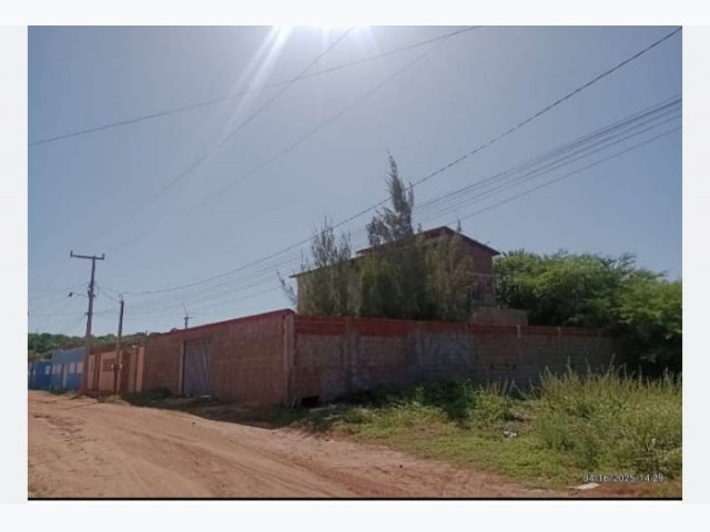 Terreno de 300,00m², em icapuí/ce