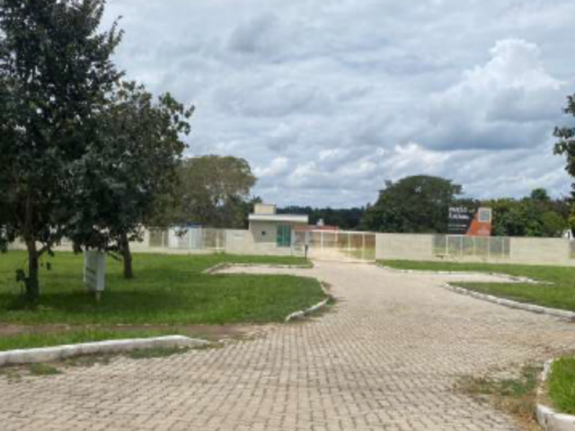 🏡 casa ampla com 2000m² em condomínio fechado