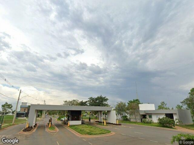 🏡 casa com 4 quartos, ampla área construída
