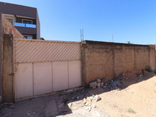 🏗️ terreno urbano ocupado com 300m²