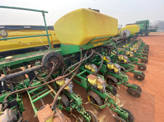 Plantadeira John Deere 2100 2012 - Campo Novo do Parecis/MT