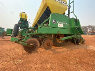 Plantadeira John Deere 2100 2012 - Campo Novo do Parecis/MT