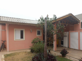 Foto de Casa A.T. 300 m² - Resid. Jatobá, dos Guedes, Tremembé/SP