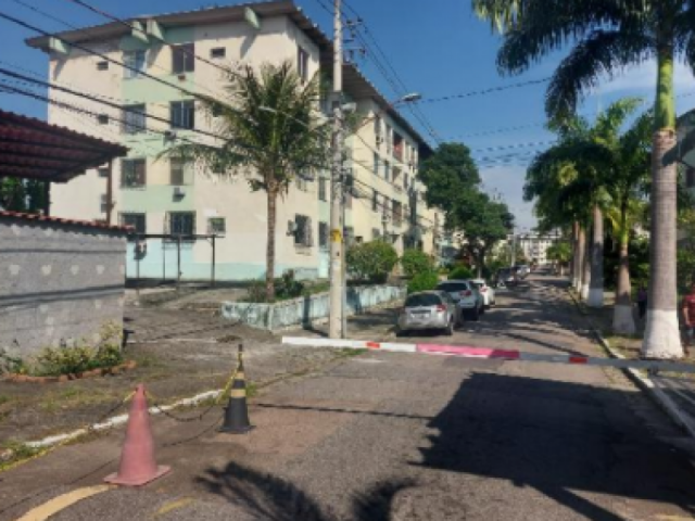 Apartamento com 2 quartos no Cordovil (foto 2 de 3)