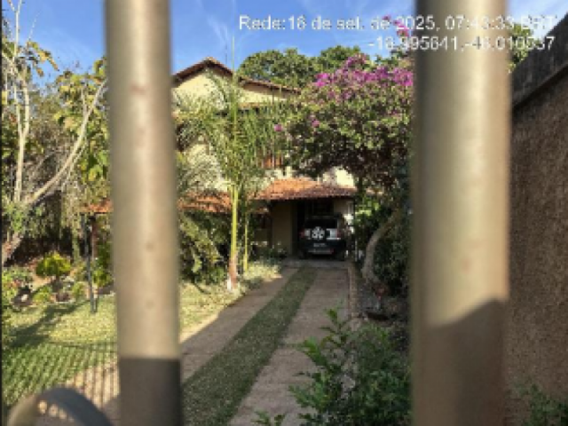 Casa - centro, brasilandia de minas/mg