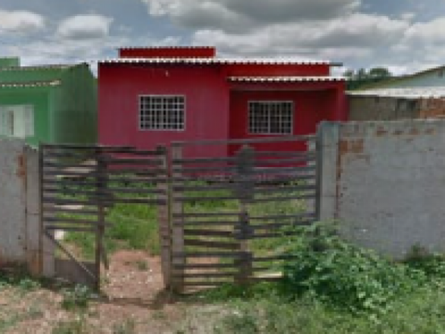 Casa em Leilão em Santo Antônio Do Descoberto / GO - 195964