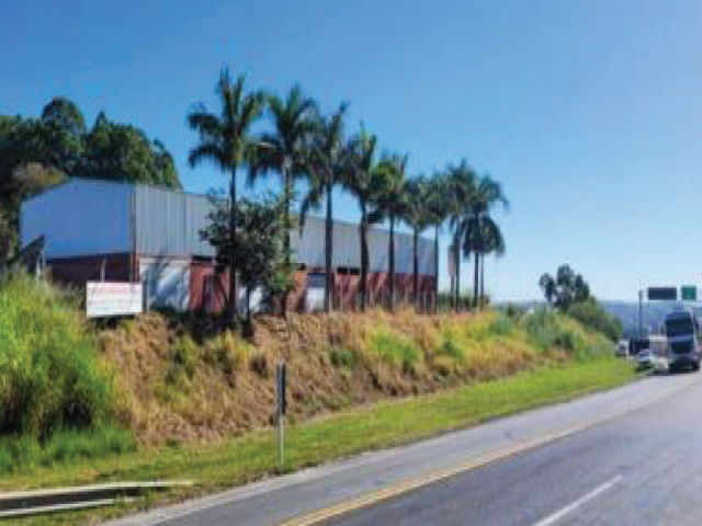 Galpão a.t. 2.548 m² - cruzeiro, piumhi/mg