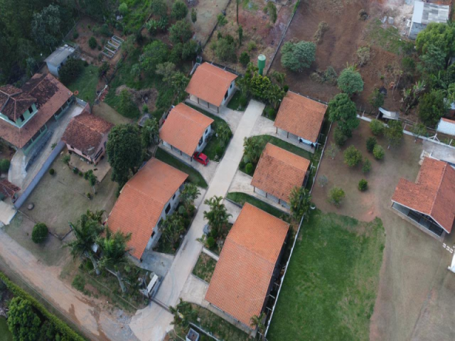 Casa com 15 quartos no Granja Votorantim (foto 2 de 14)