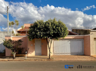 Casa - Buritis, Monte Carmelo/MG