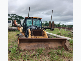 Retroescavadeira Caterpillar 416E