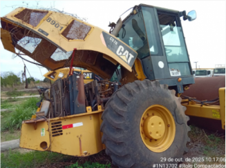 Trator de Pneu Caterpillar CS 76 2009